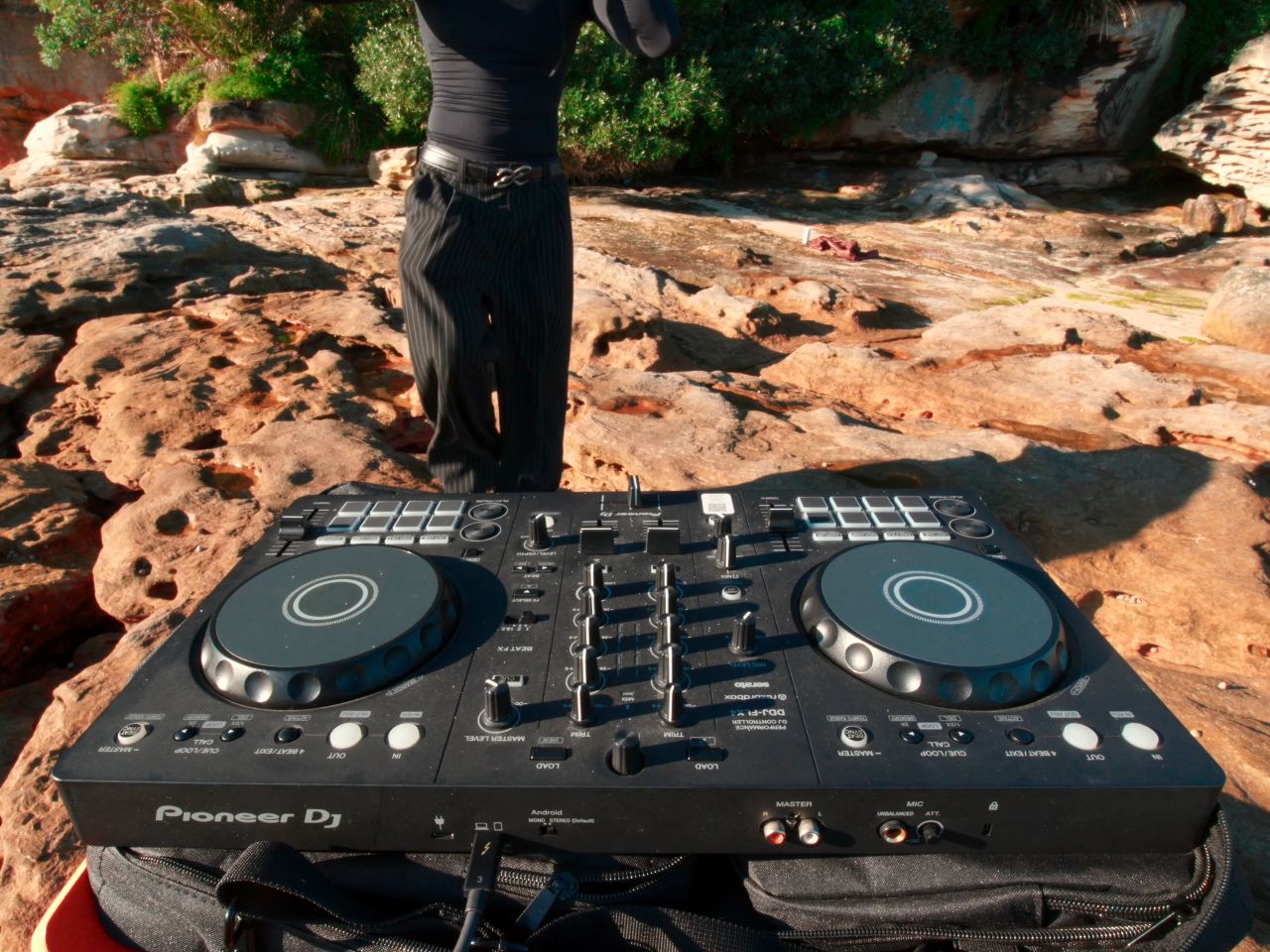 DJ T1rvde Music video, still 1